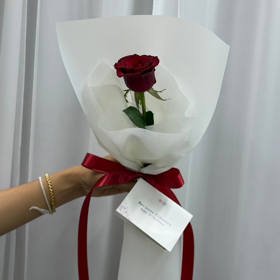 ช่อดอกไม้ Single Love Rose Bouquet