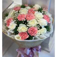 ช่อดอกไม้ Girly Bouquet of Roses