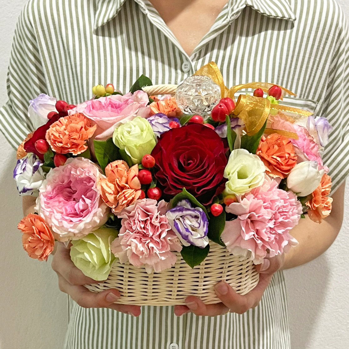 "Prosperous Blooming" Basket of Flowers with Bottle of Scented Water กระเช้าน้ำอบ แด่คุณแม่ที่เคารพรัก