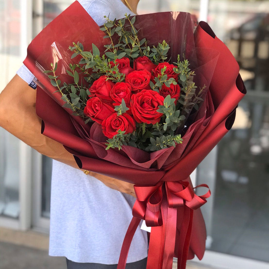 Classic Bouquet Of 10 Red Roses - April Flora